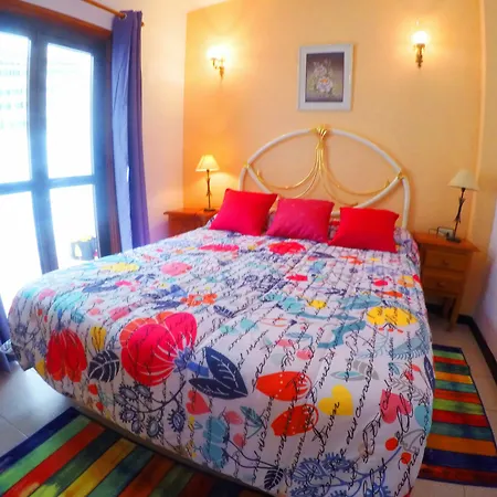 Apartament Av Suecia 1º Izquierda